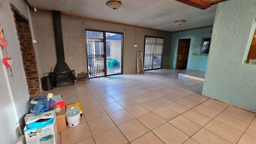 5 Bedroom Property for Sale in Navalsig Free State